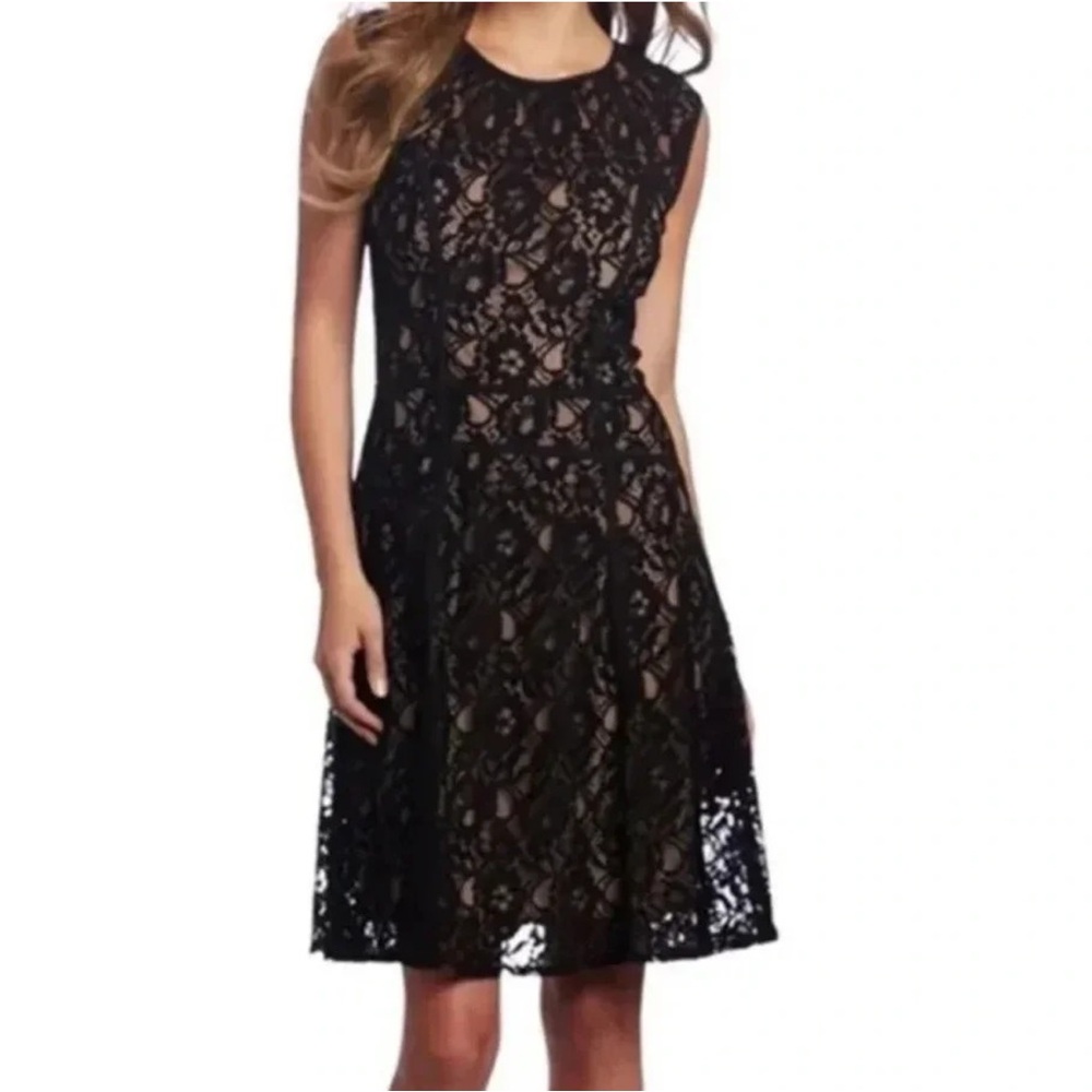 BCBGMAXAZRIA Khloe Black Lace Lined A-Line Sleeveless
Midi Cocktail Dress, Small